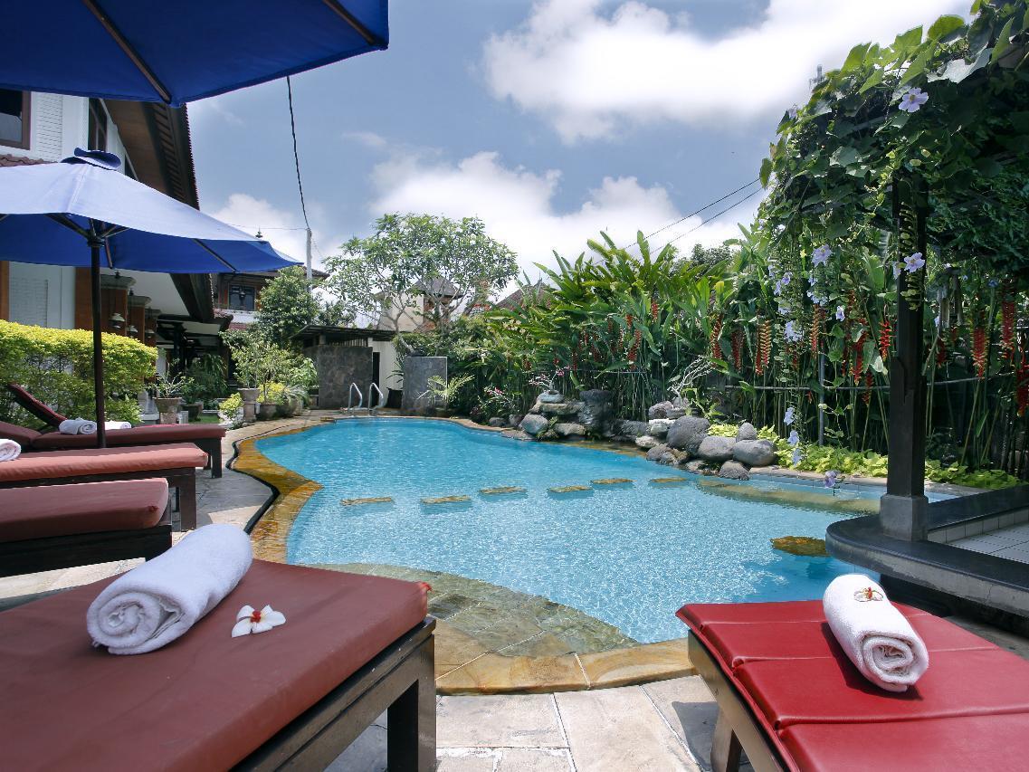 Yulia Village Inn Ubud Extérieur photo