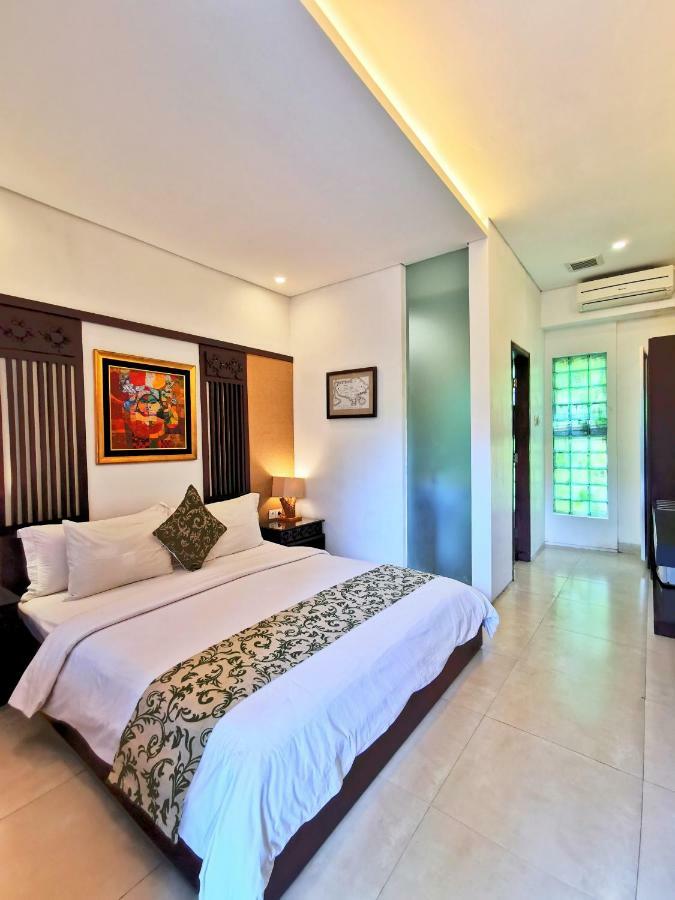 Yulia Village Inn Ubud Extérieur photo